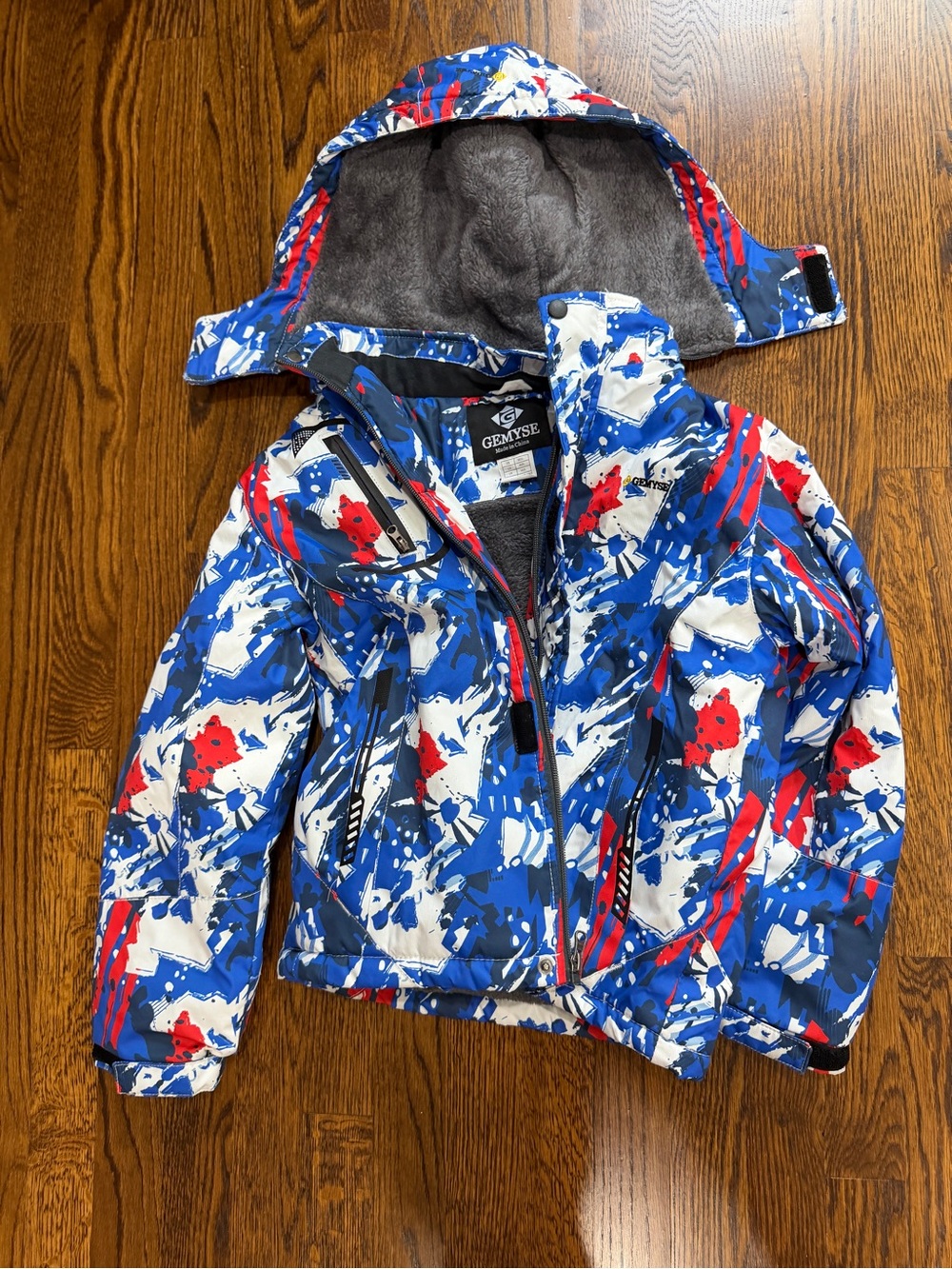 Kids Blue Red White Printed Hooded Winter Jacket, kids size 8 ski jacket